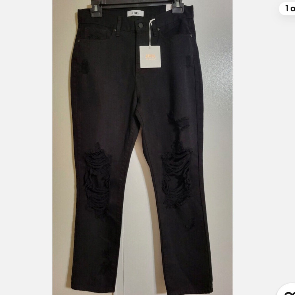 NWT Just Black Denim (JBD) distress black jeans, high rise, super destroyed,  31